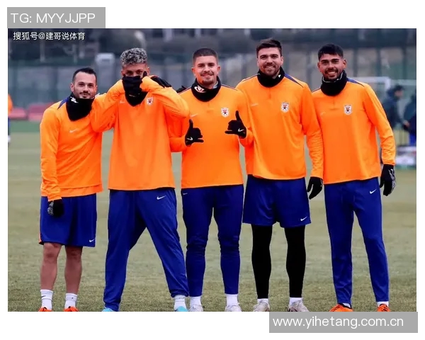 从青训到巅峰：揭秘足球巨星背后的转会与成长故事